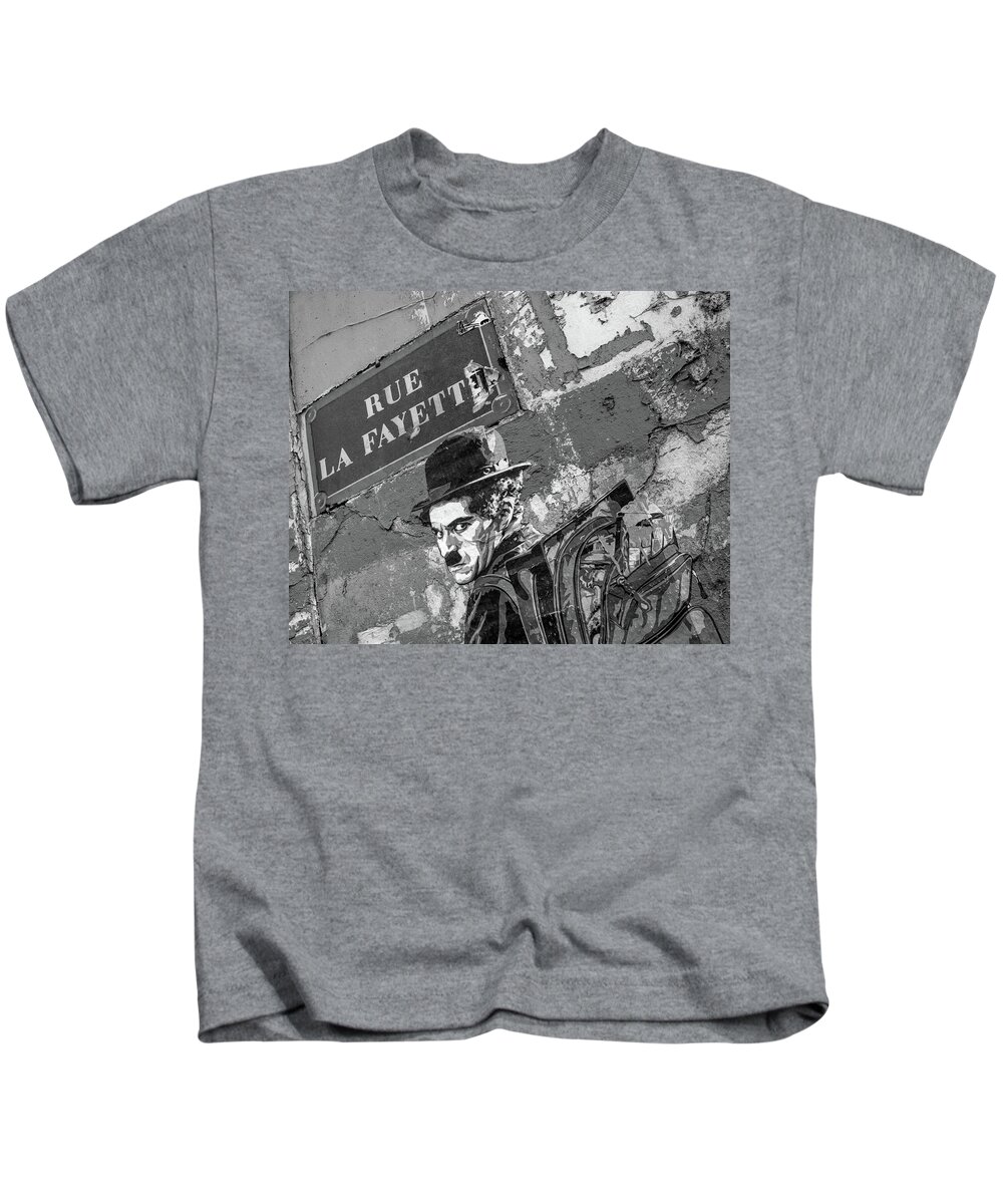 Banksy Kids T-Shirt featuring the photograph Banksy Rue La Lafayette by Gigi Ebert