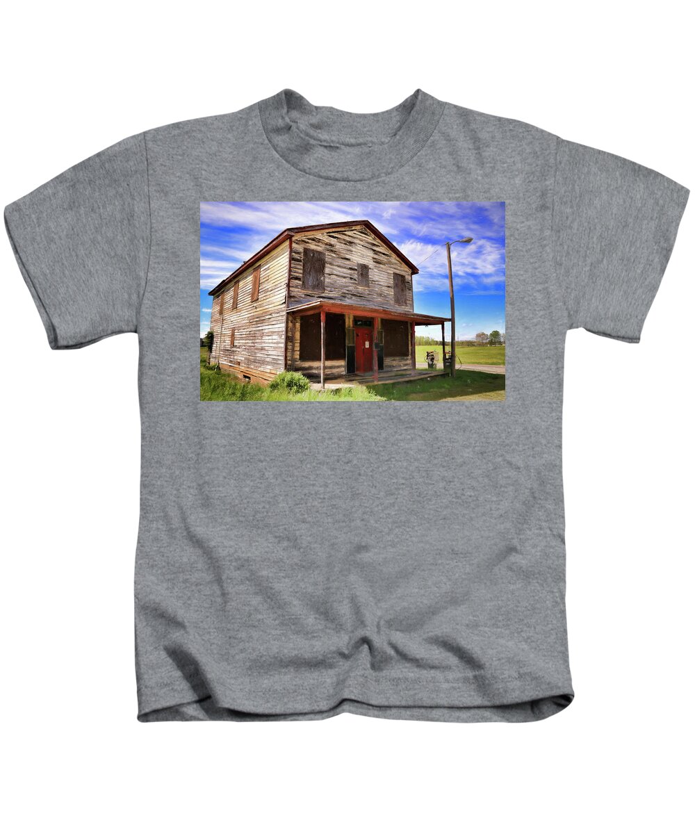 Carters Store Kids T-Shirt featuring the photograph Carter's Store in Goochland Virginia by Ola Allen