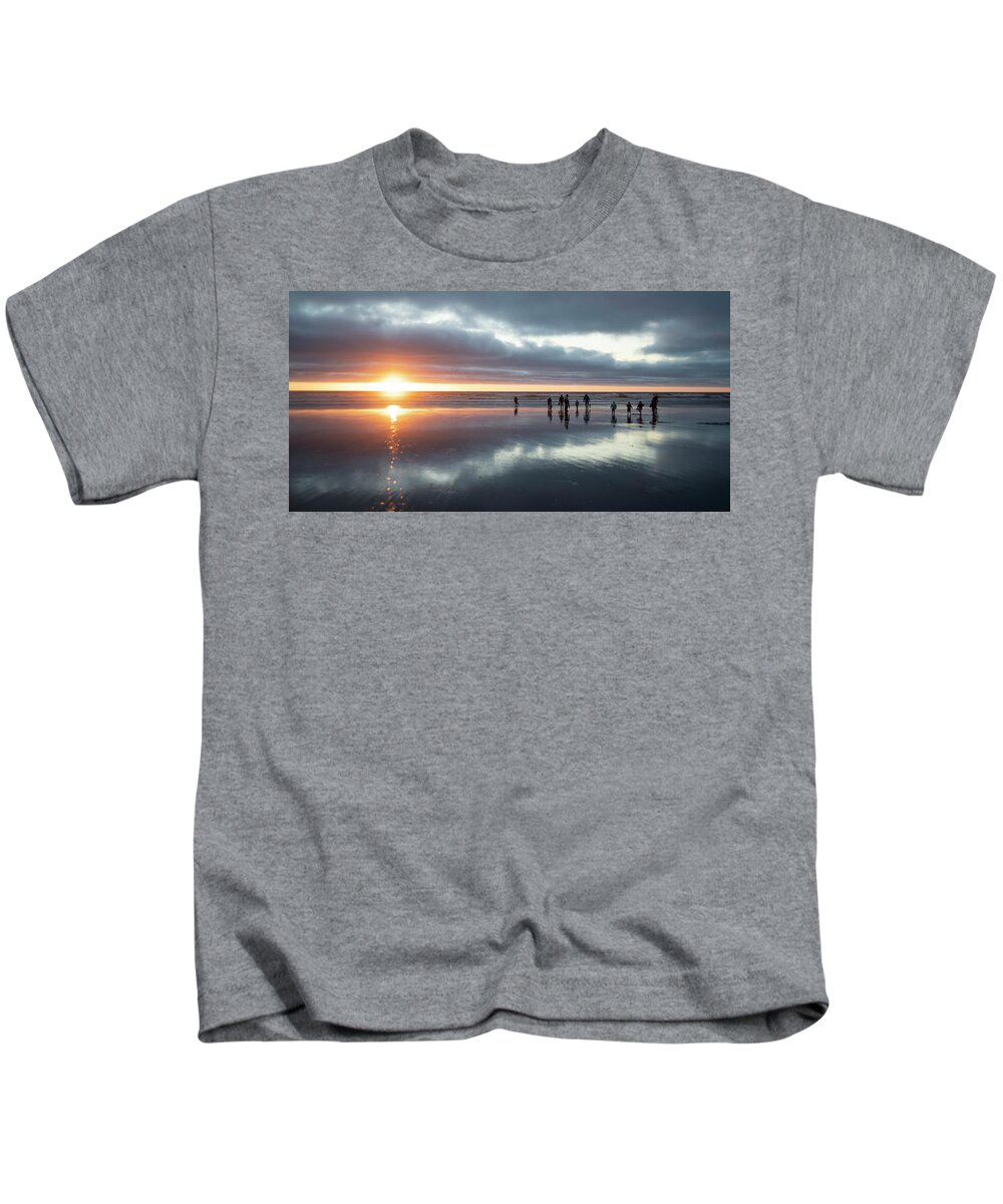 Sunset Kids T-Shirt featuring the photograph Clam Tide by Jeanette Mahoney