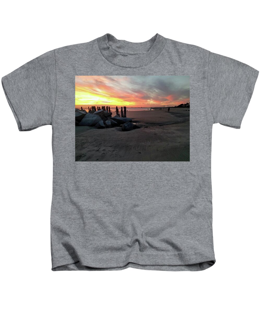 Fort Moultrie Kids T-Shirt featuring the photograph Fort Moultrie Sunset by Sherry Kuhlkin