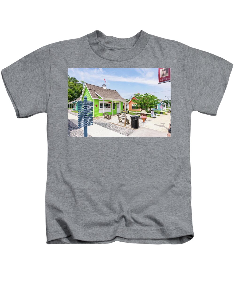 Ice Cream Shop Kids T-Shirt featuring the photograph Ice Cream Shop by Charles Kraus