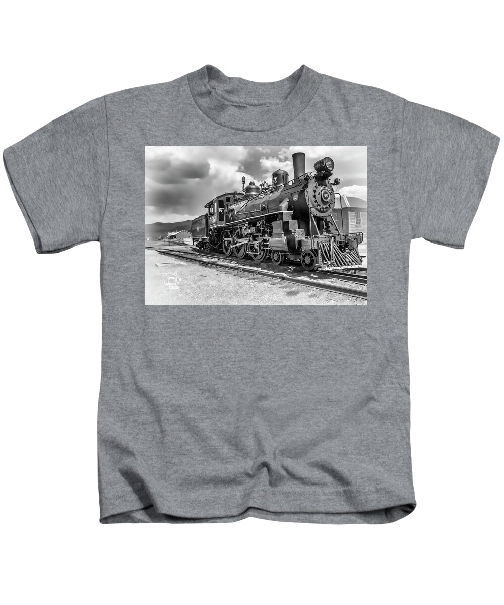  Kids T-Shirt featuring the photograph Nevada Northern Diesel Engine No 40 by Daniel Hebard