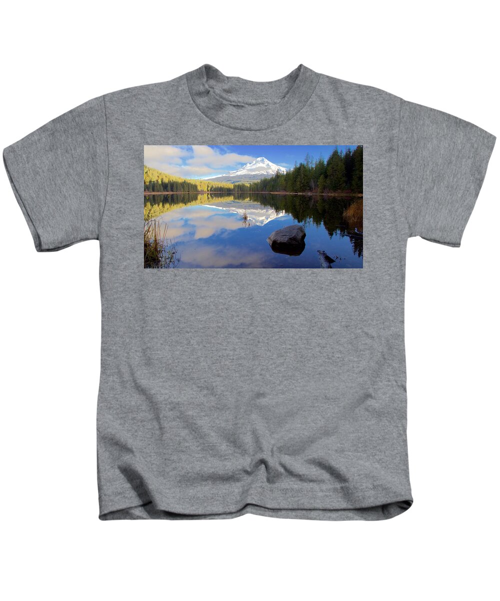Landscape Kids T-Shirt featuring the photograph Trillium Lake November Morning by Todd Kreuter