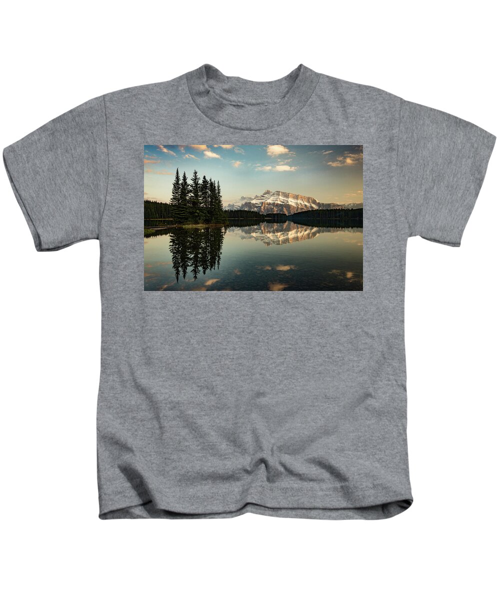 Alberta Kids T-Shirt featuring the photograph Two Jack Lake and Mount Rundle by Peter OReilly