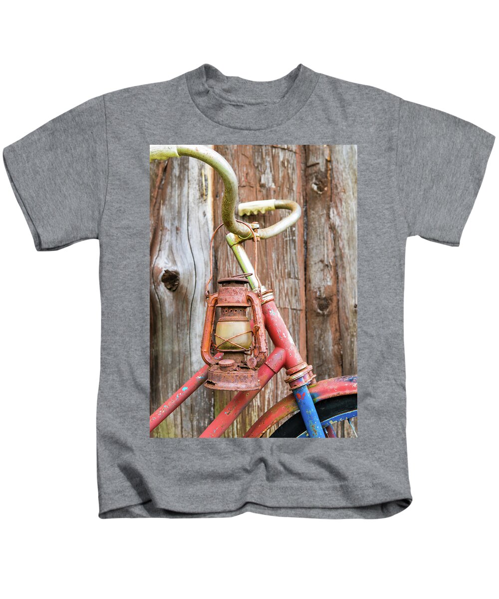 Aberfoyle Market Kids T-Shirt featuring the photograph Vintage Bicycle by Nick Mares