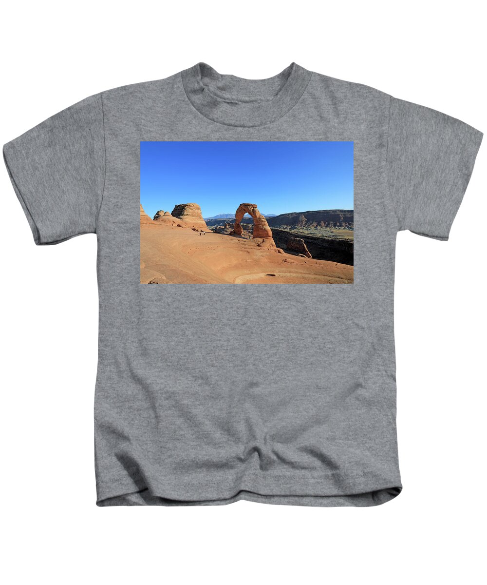 Arches National Park Kids T-Shirt featuring the photograph Arches National Park - Delicate Arch Plateau by Richard Krebs