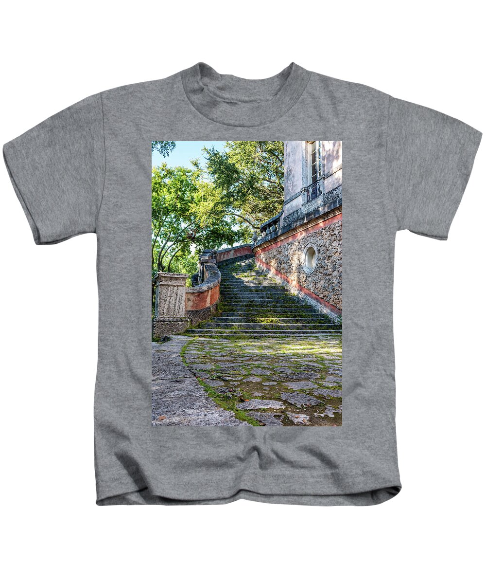 Fern Kids T-Shirt featuring the photograph Fern on Old Steps by Susie Weaver