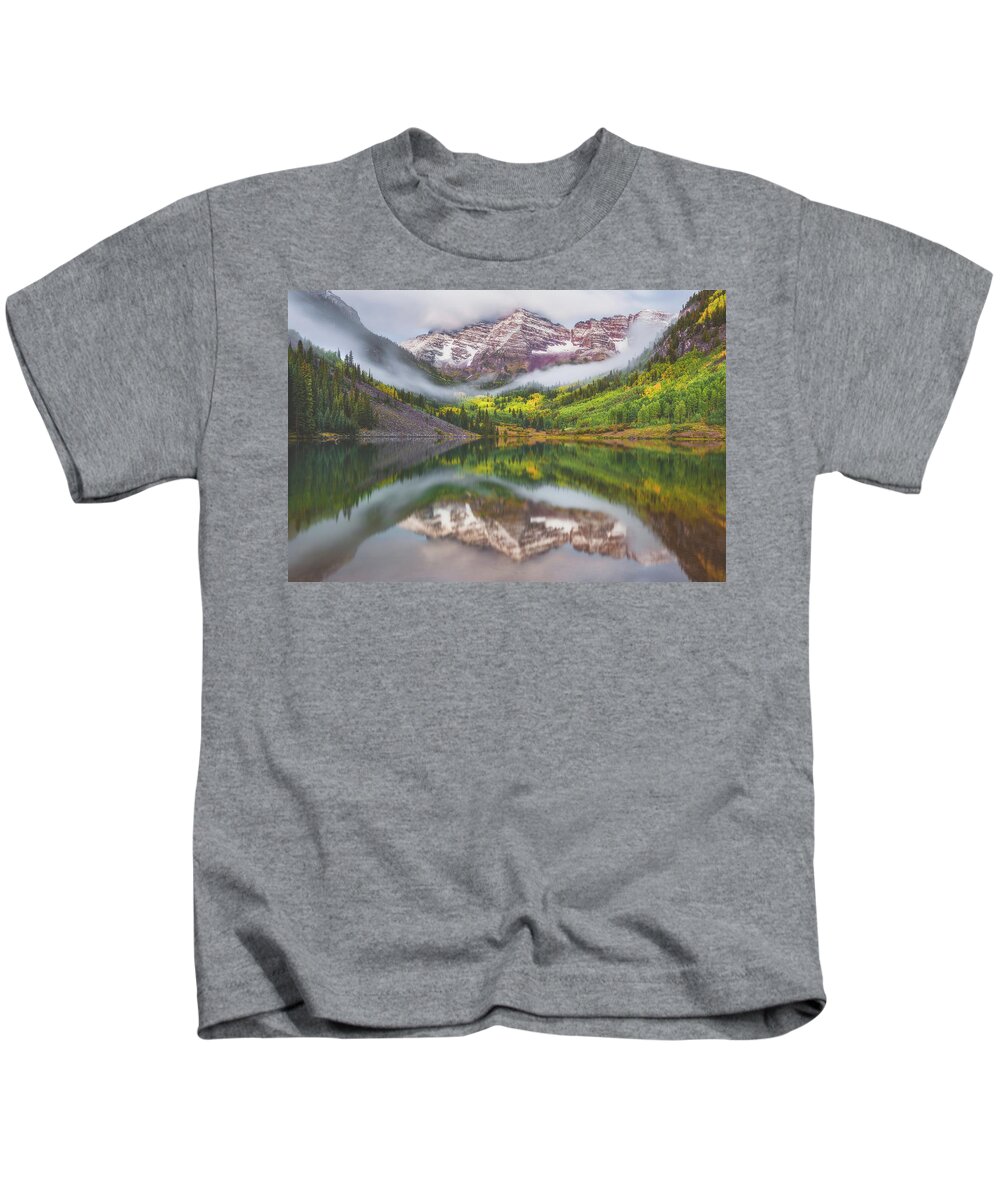 Maroon Bells Kids T-Shirt featuring the photograph Good Morning Maroon Bells by Darren White