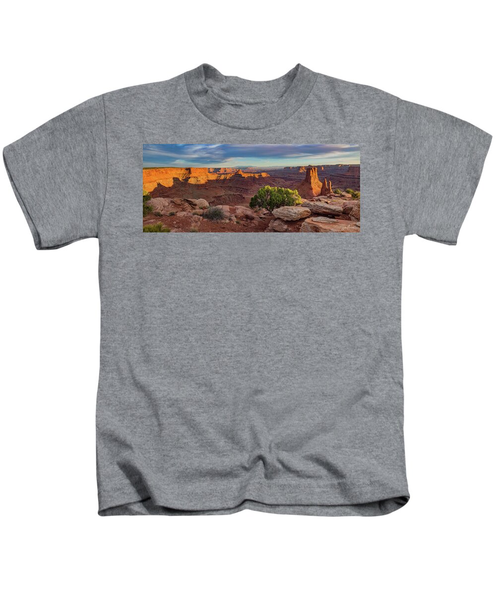 Marlboro Point Kids T-Shirt featuring the photograph Marlboro Point Sunset Panorama by Dan Norris