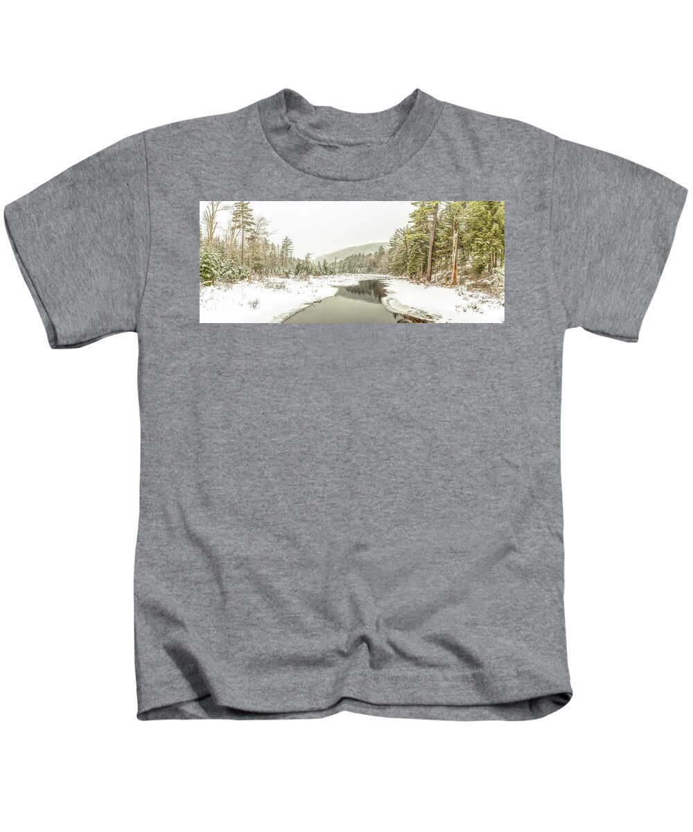 Pano Panorma Kids T-Shirt featuring the photograph Moss Lake Vista by Rod Best