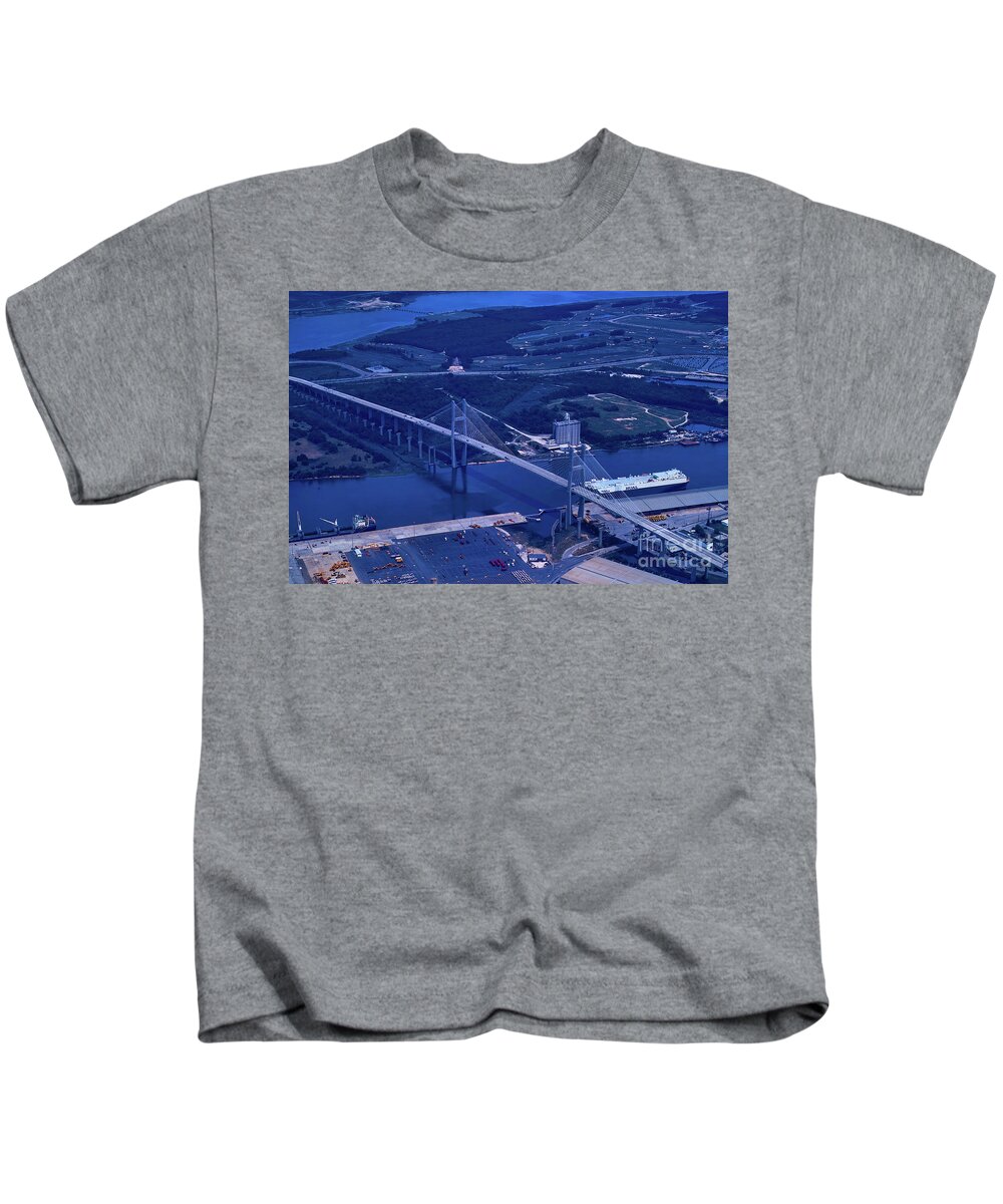 Savannah Kids T-Shirt featuring the photograph Savannah Waterfront to the Golf Course by Theresa Fairchild