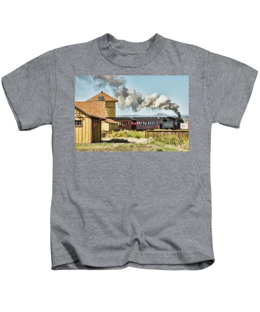 Train Kids T-Shirt featuring the photograph Steaming Past by Marilyn Cornwell