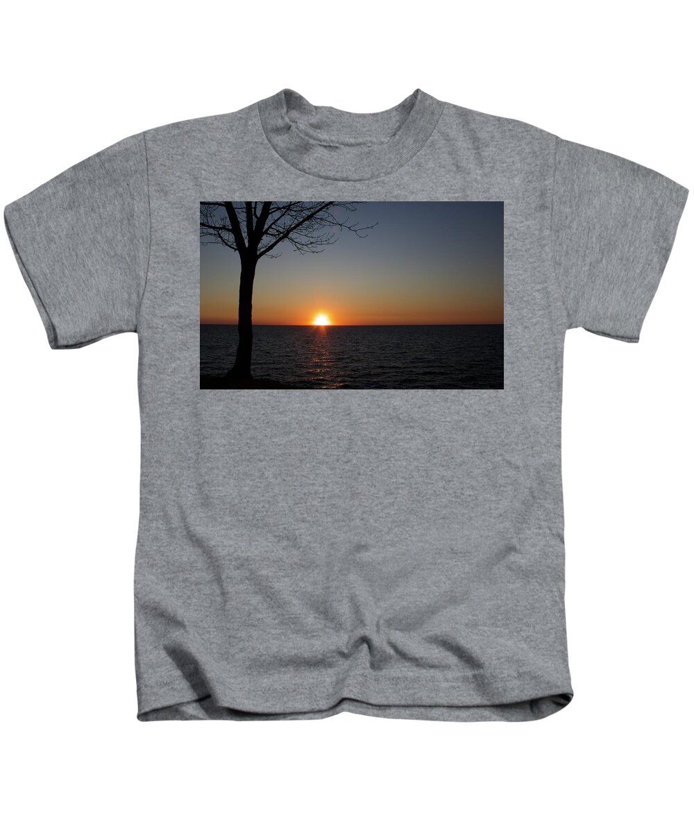 Sunset Kids T-Shirt featuring the photograph Sunset by Yvonne M Smith