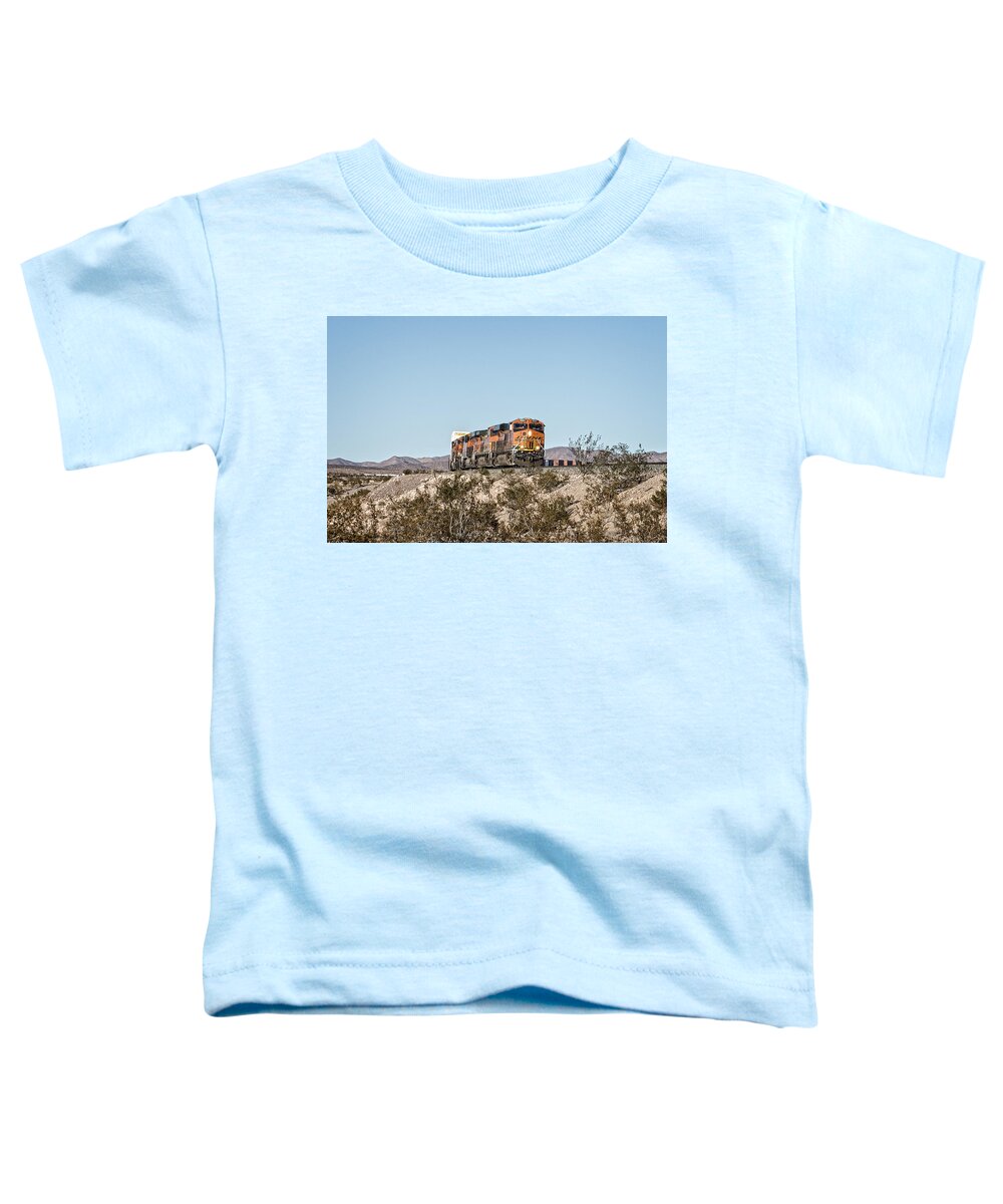 Locomotive Toddler T-Shirt featuring the photograph Bnsf 6561 by Jim Thompson