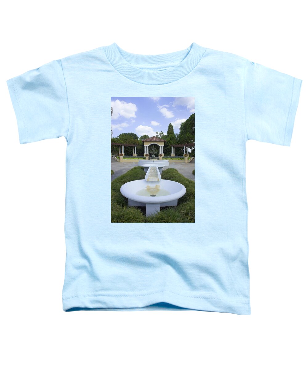 Hollis Gardens Toddler T-Shirt featuring the photograph Lakeland's Hollis by Laurie Perry