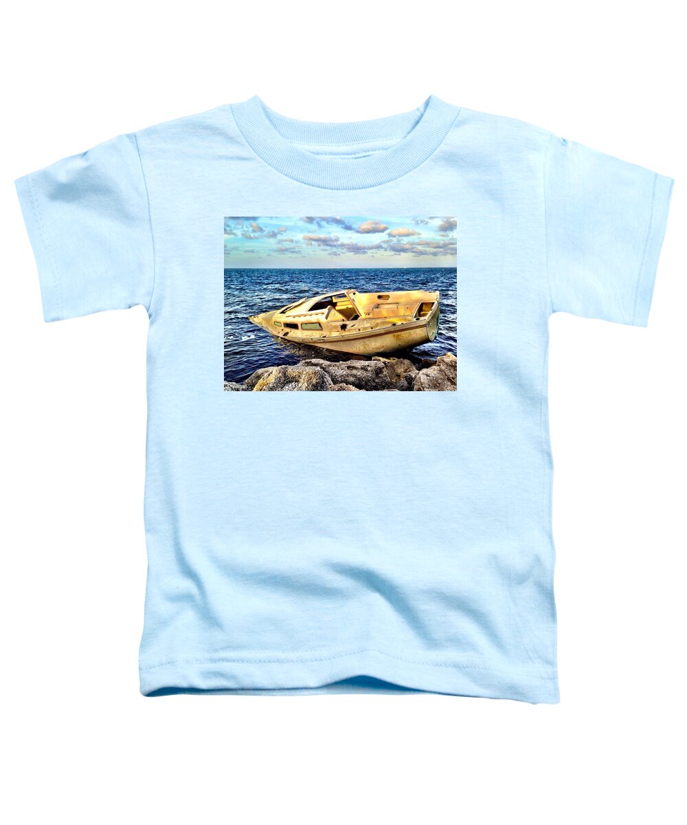 Shipwreck Toddler T-Shirt featuring the photograph Naufragio by Carlos Avila