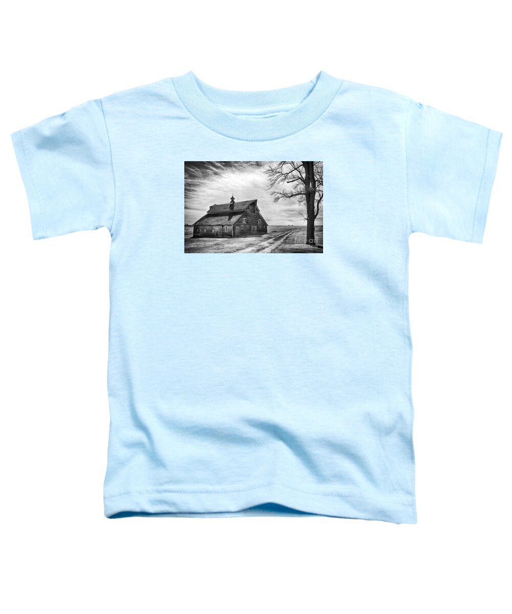Barn In Black And White Toddler T-Shirt featuring the photograph Barn in Black and White by Priscilla Burgers