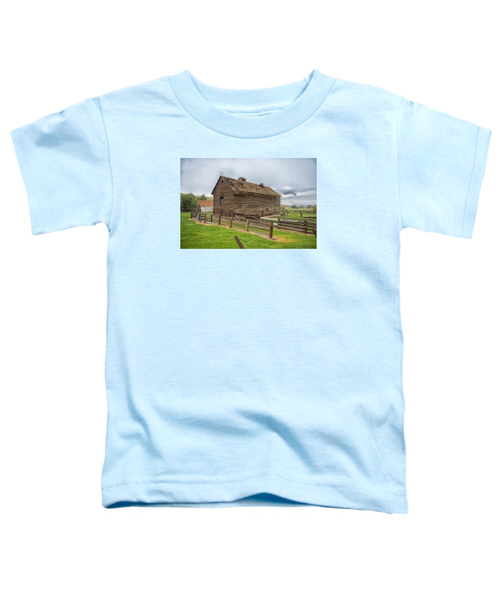 Barn Toddler T-Shirt featuring the photograph The Barn at Black Diamond by Robin Mayoff
