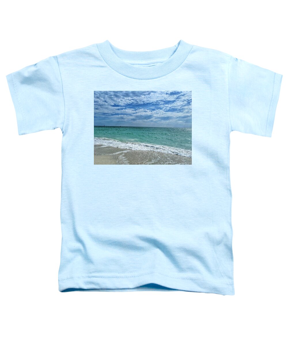 Beach Toddler T-Shirt featuring the photograph Cool off by Portia Olaughlin