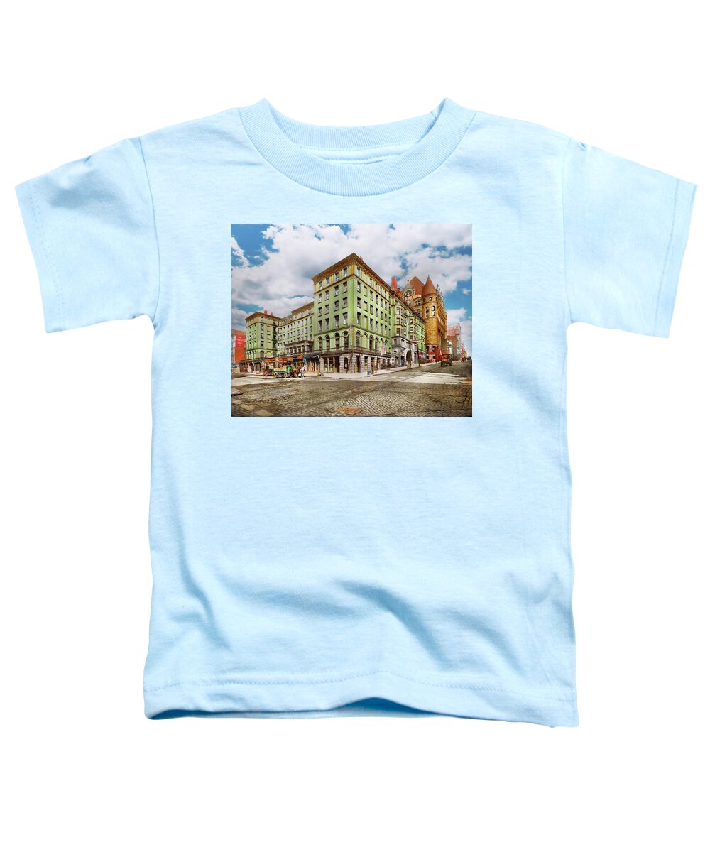 Cincinnati Toddler T-Shirt featuring the photograph City - Cincinnati, OH - The Burnet House 1908 by Mike Savad