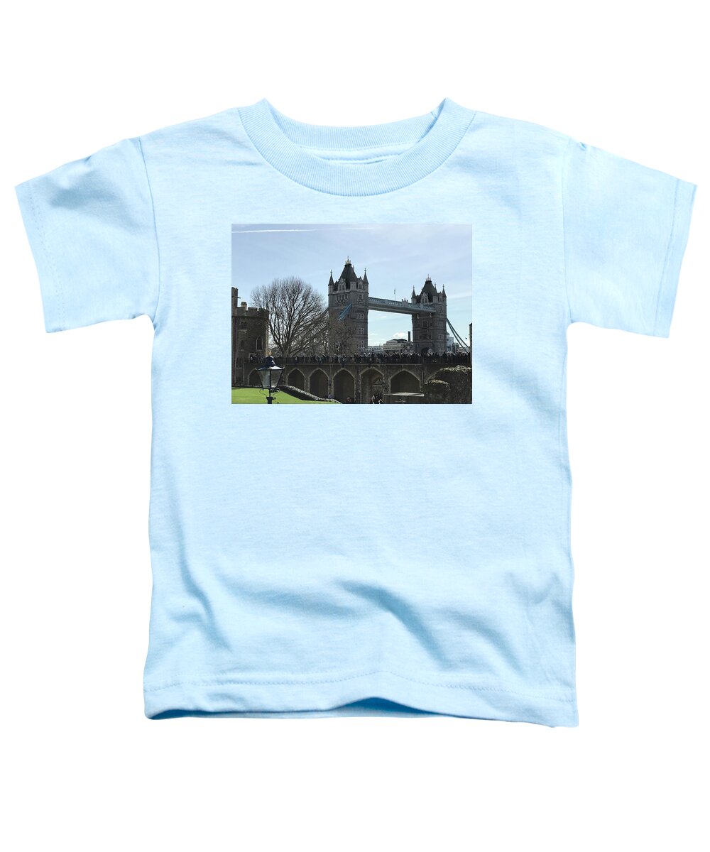 Bridge Toddler T-Shirt featuring the photograph London Landmark by Lee Darnell