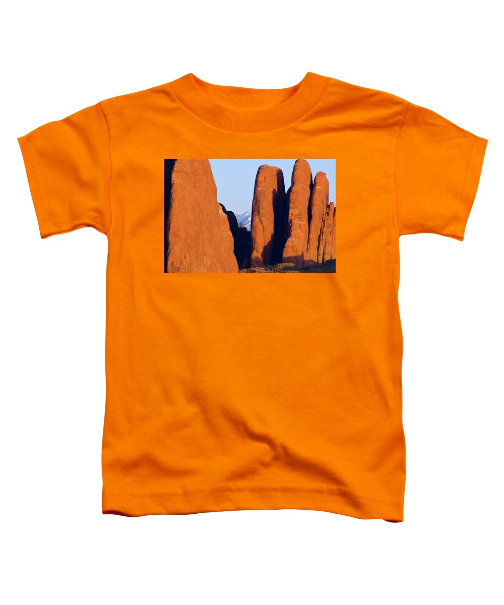 Utah Toddler T-Shirt featuring the photograph Sandstone Fins by Steve Stuller