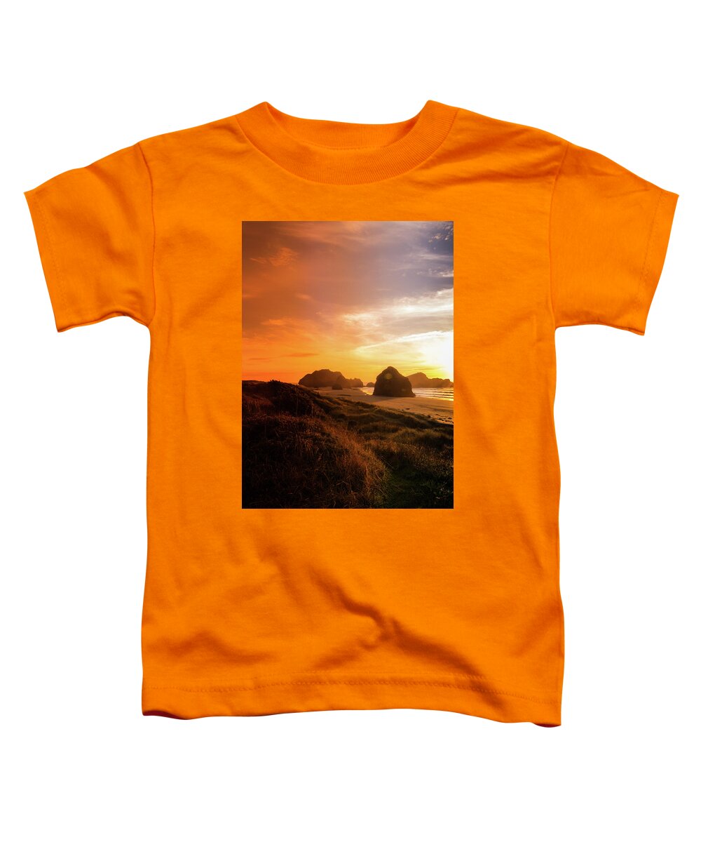 Bandon Oregon Toddler T-Shirt featuring the photograph Bandon Sunset #2 by Bonnie Bruno