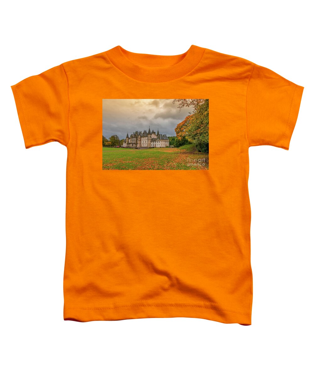 Callendar House Toddler T-Shirt featuring the photograph Beautiful Callendar House by Elizabeth Dow