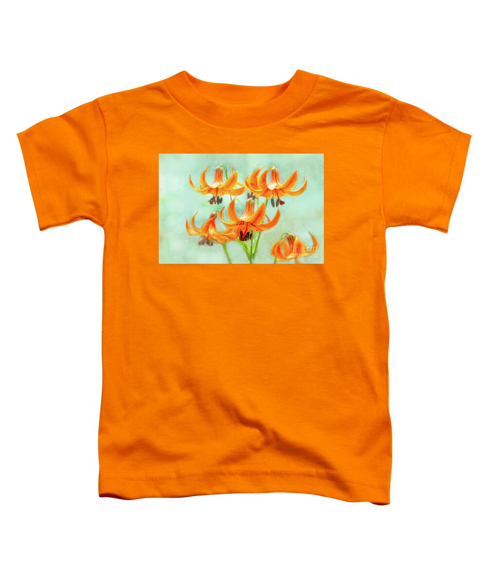 Gardens Toddler T-Shirt featuring the photograph Dreams Come True by Marilyn Cornwell