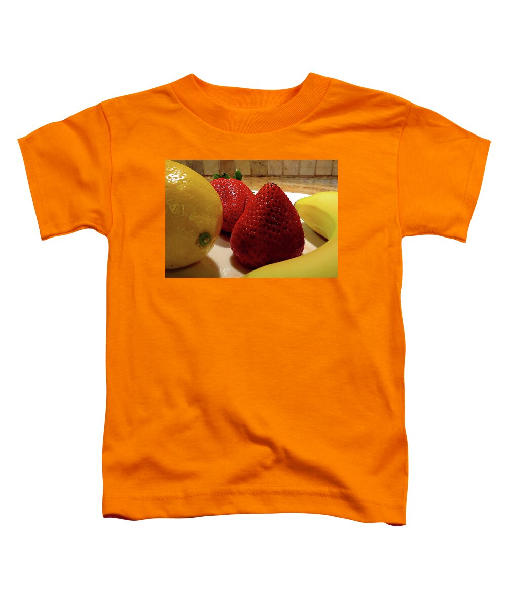 Fruit Toddler T-Shirt featuring the photograph Fresh Fruit by Linda Stern