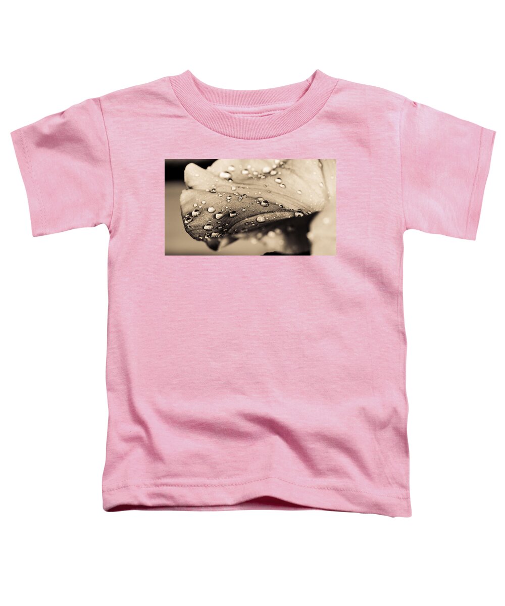 Marco Oliveira Photography Toddler T-Shirt featuring the photograph Floral Close-Up III by Marco Oliveira