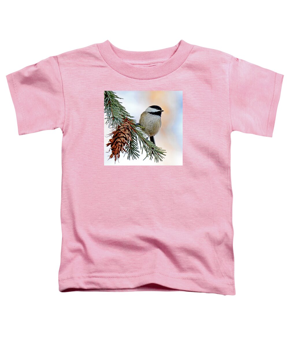 Chickadee Toddler T-Shirt featuring the photograph A Christmas Chickadee by Rodney Campbell