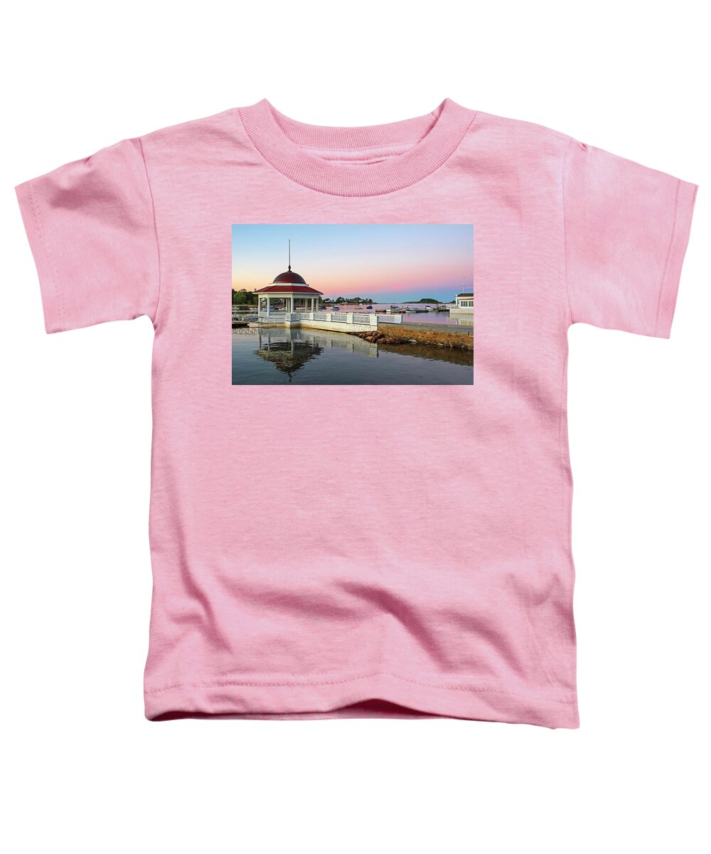Manchester Toddler T-Shirt featuring the photograph Manchester By The Sea MA Tucks Point at Sunrise by Toby McGuire