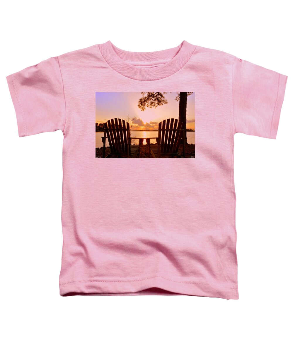 Sit Down And Relax Toddler T-Shirt featuring the photograph Sit Down And Relax by Lisa Wooten
