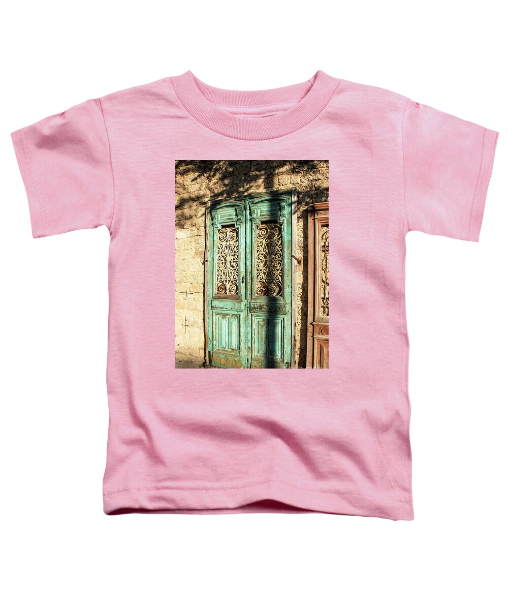 Old Toddler T-Shirt featuring the photograph The old green door by Adriana Zoon