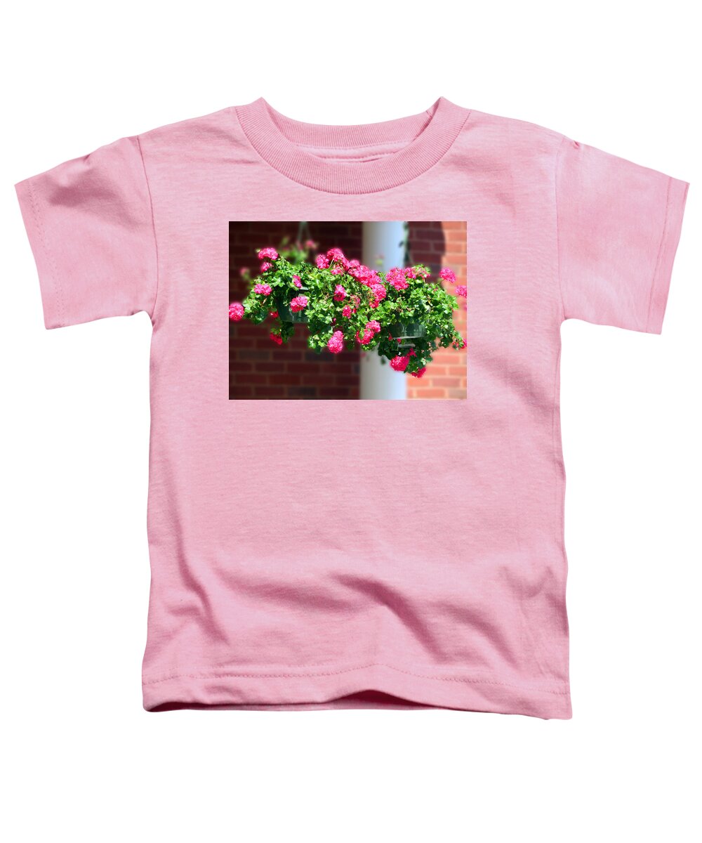 Geranium Toddler T-Shirt featuring the photograph Brite Pinks by Vicky Edgerly