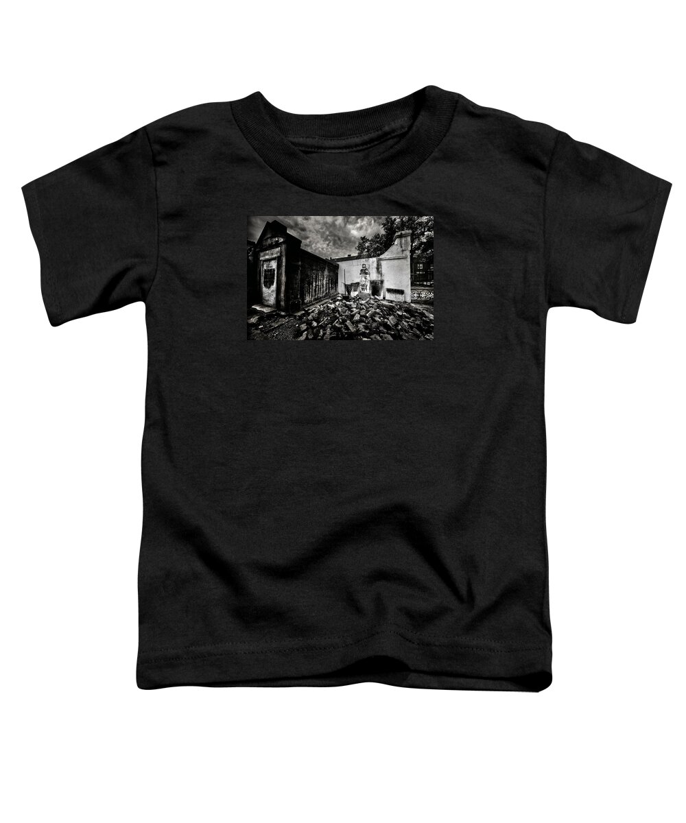 Architectural Art Toddler T-Shirt featuring the photograph 3 Bricks Shy of A Load by Robert McCubbin
