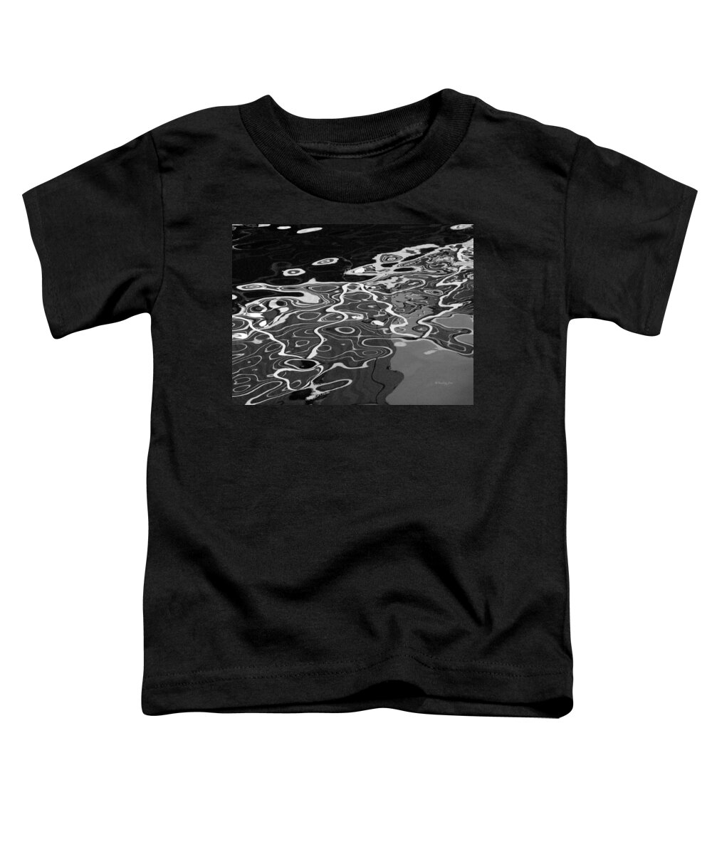 An Abstract Toddler T-Shirt featuring the photograph Abstract 2B by Xueling Zou