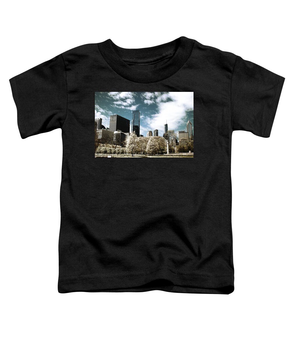 Chicago Toddler T-Shirt featuring the photograph Chicago style by Milena Ilieva