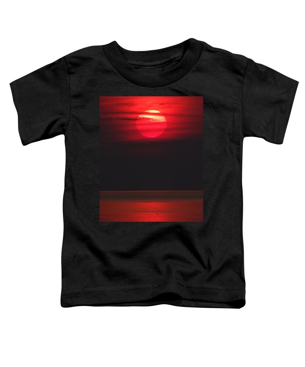 Red Sky Toddler T-Shirt featuring the photograph Red Sunset by David T Wilkinson