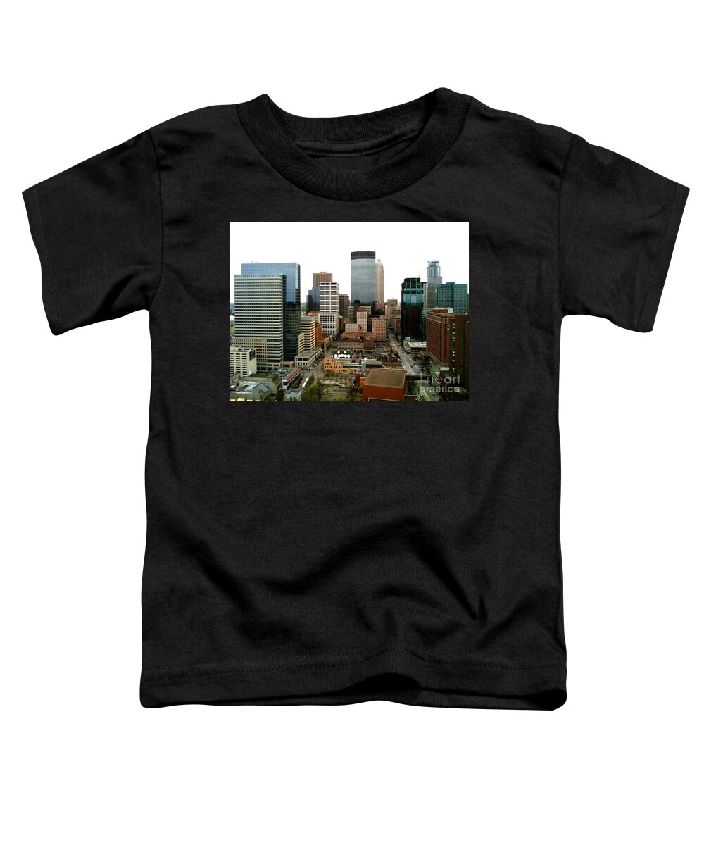 Minneapolis Toddler T-Shirt featuring the photograph The 35th Floor by Jacqueline Athmann