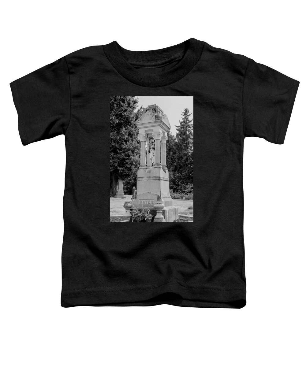 Cemetery Toddler T-Shirt featuring the photograph The cemetery by Cathy Anderson