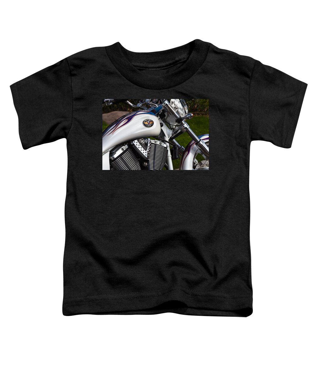 100 Cubic Inches Toddler T-Shirt featuring the photograph Victory 100 by Ed Gleichman