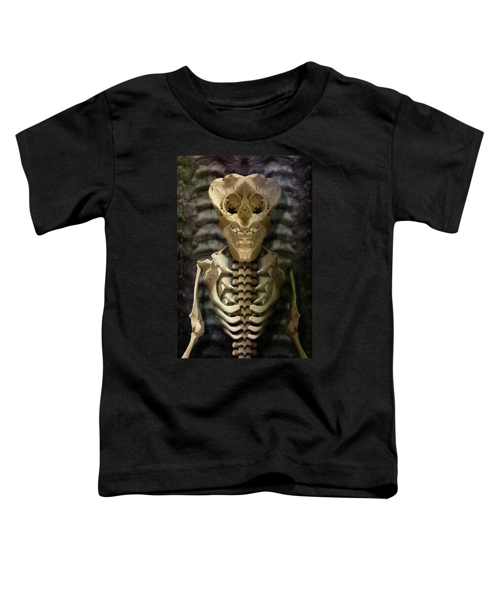 Xenomorph Toddler T-Shirt featuring the digital art Ancient Xenomorph by WB Johnston