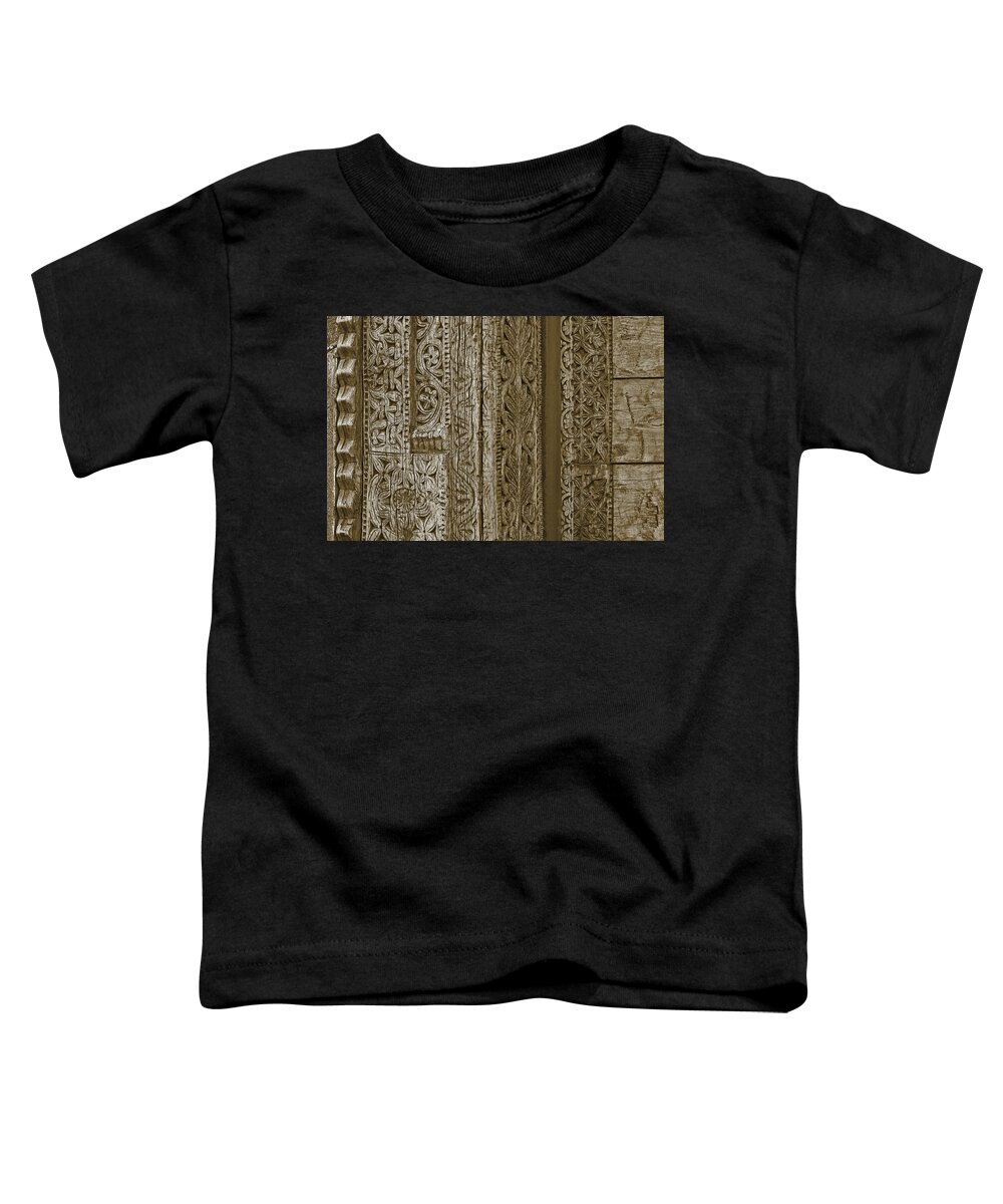 Southwestern Toddler T-Shirt featuring the photograph Carving - 1 by Nikolyn McDonald