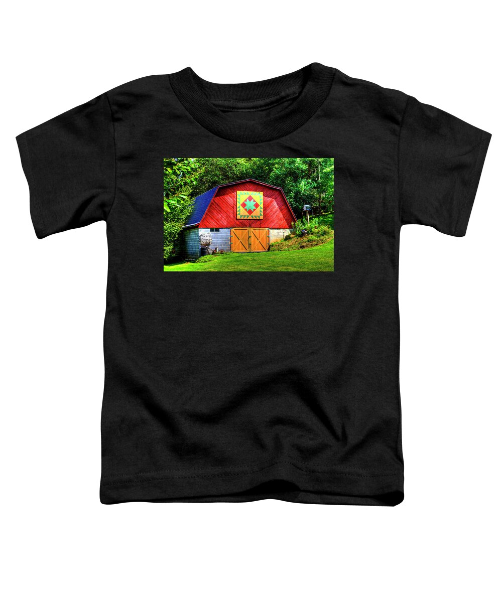Barn Quilts Toddler T-Shirt featuring the photograph Delectable Mountains by Dale R Carlson