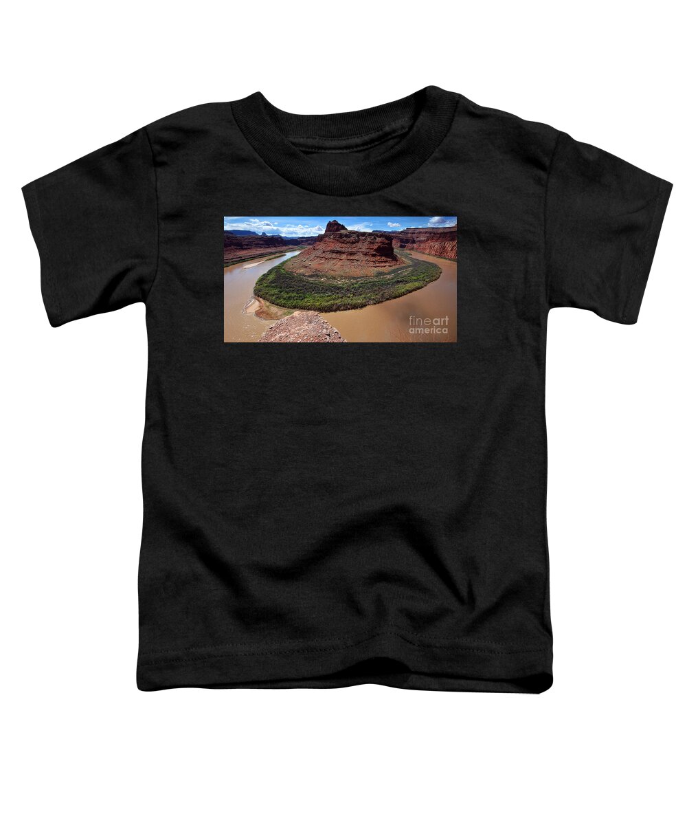 Utah Landscape Toddler T-Shirt featuring the photograph En pointe by Jim Garrison