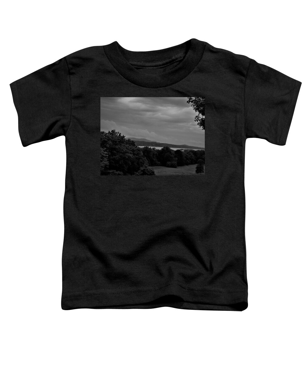 The Great Frame Up Toddler T-Shirt featuring the photograph Hudson River At Hyde Park1 B W by Rob Hans