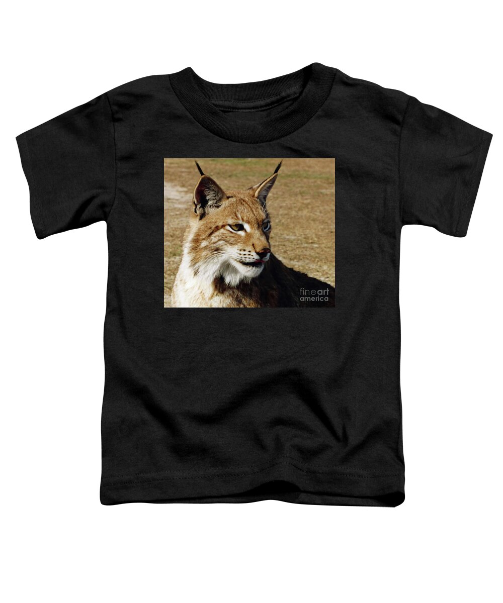 Lynx Toddler T-Shirt featuring the photograph Lynx Portrait by D Hackett