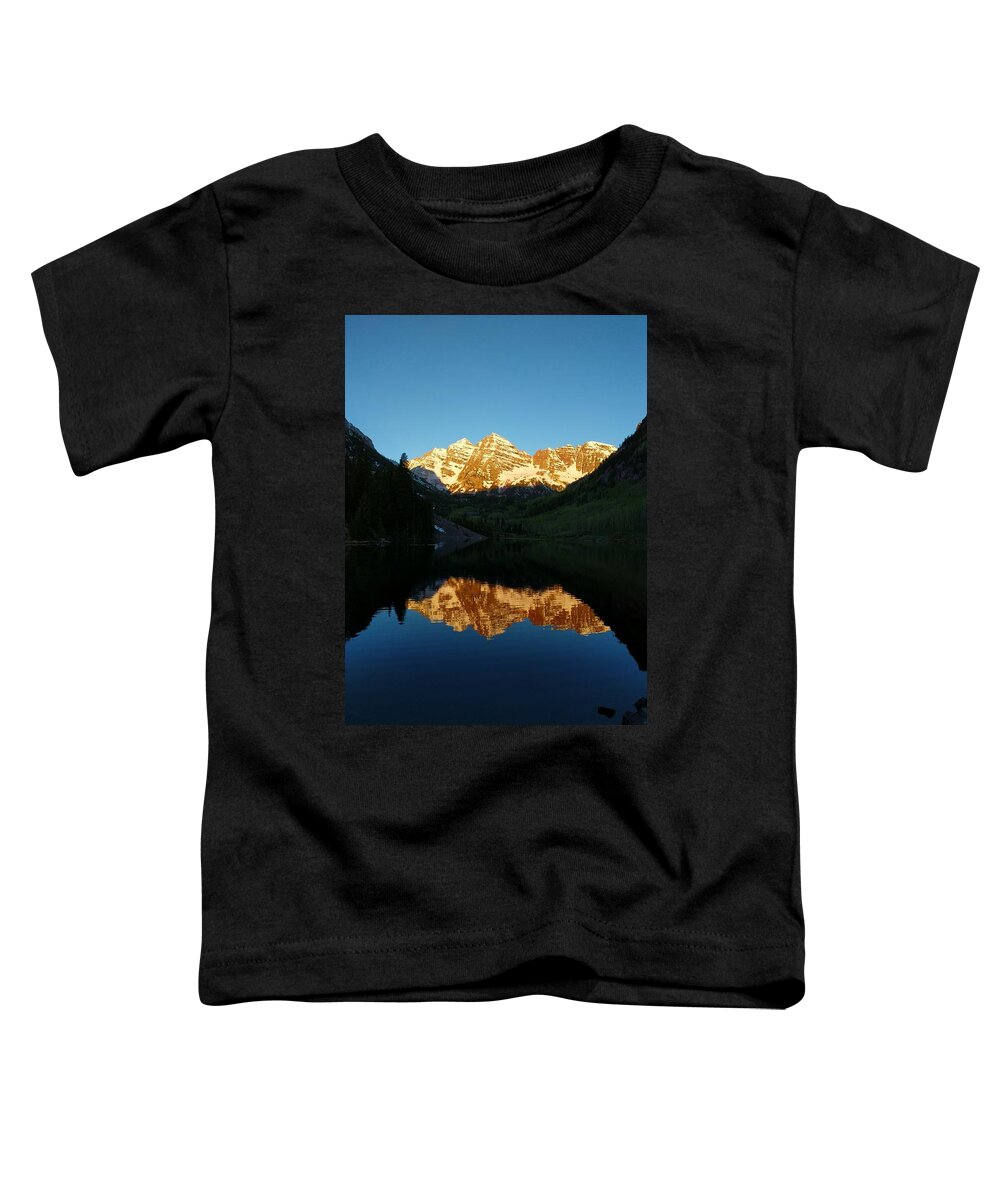 Maroon Bells Toddler T-Shirt featuring the photograph Maroon Bells Sunrise Glow by William Slider